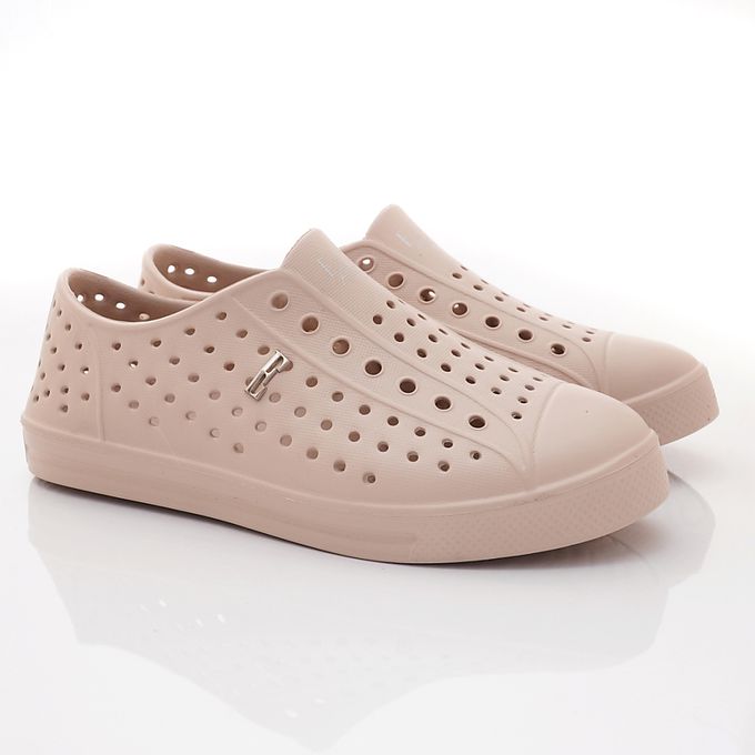 ELLE - 台灣製ELLE洞洞輕便休閒鞋-1233773奶茶(中童段)-洞洞鞋-奶茶