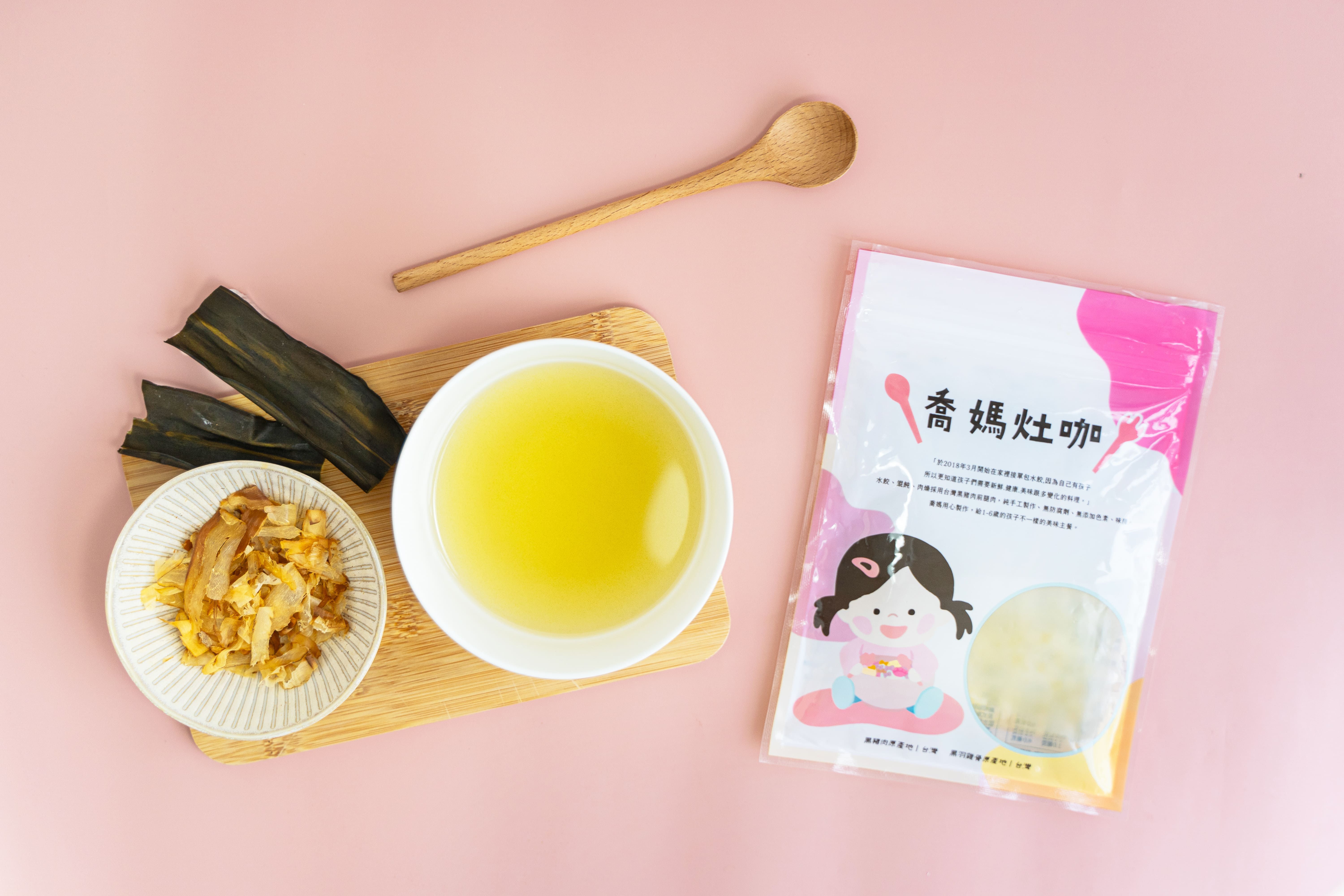 喬媽灶咖 - 優惠組-彩色小水餃*1+一口小餛飩*1+彩色蝴蝶麵*1+造型麵疙瘩*1+寶寶肉燥*1+柴魚昆布湯*2