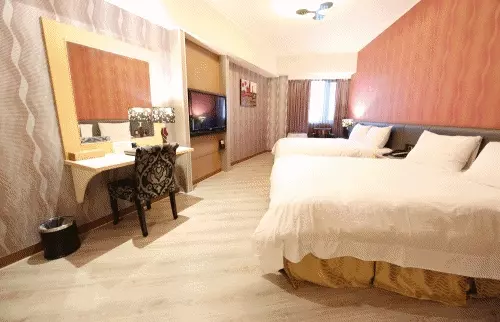 雲林緻麗伯爵 - 【無票券-僅限年底前入住】四人房平日住宿券