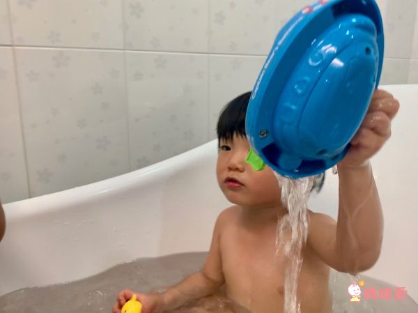 媽咪洗澡神助手♡【英國Vtech ✖ 加拿大MARCUS】歡樂聲光洗澡玩具♡泡泡章魚邊洗澡邊唱歌