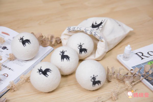 韓國 Pam - 100%紐西蘭羊毛烘衣球6入組（贈精油10ml)-薰衣草精油