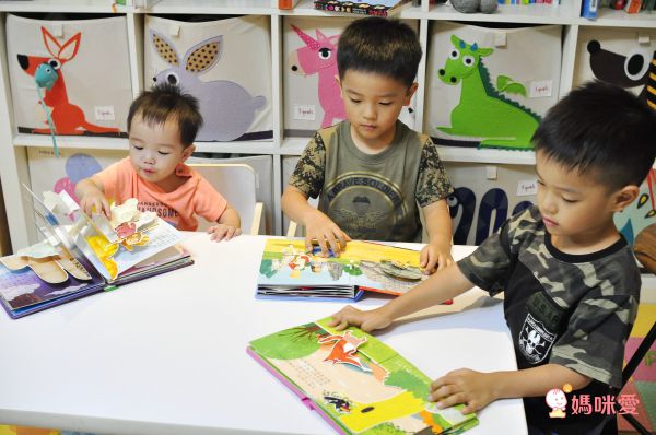 ★華碩立體書53折起★故事POP UP跳出來！一下讀懂三國、西遊和伊索寓言