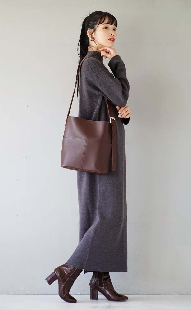 日本 zootie - 簡約方形皮革肩背包-黑