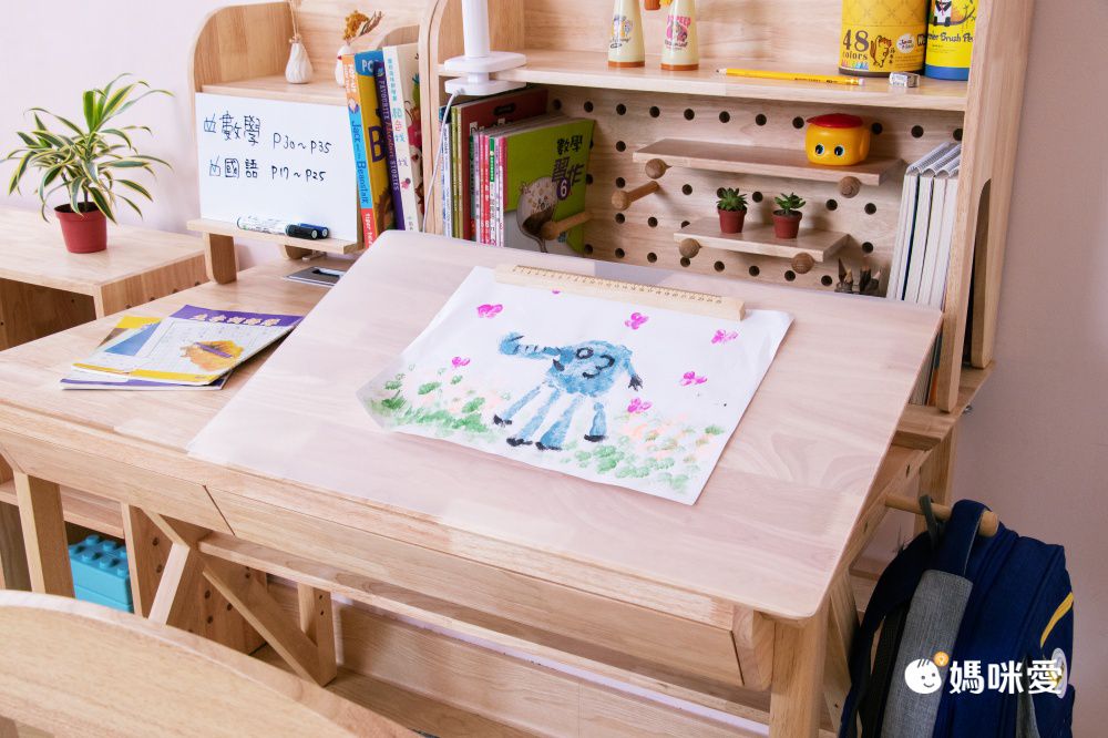 環安傢俱 - 【好好學】成長桌椅組-旗艦組(到府組裝)-(含學習桌+學習椅+創意組合架+書包櫃+側邊延伸櫃，送69*40cm霧透桌墊)-DC-402