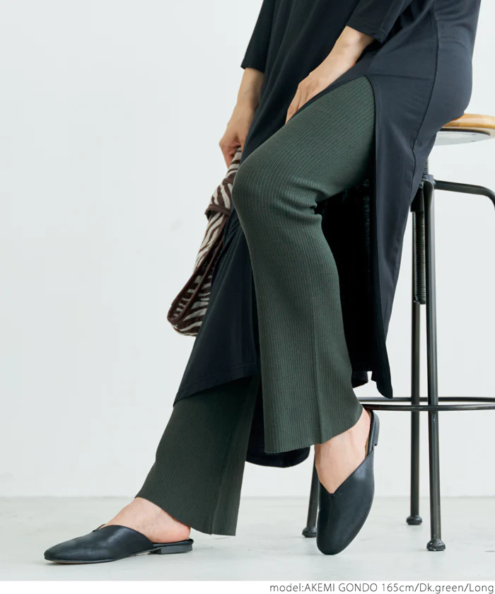 日本 COCA - 修長美腿羅紋微喇叭長褲-深綠