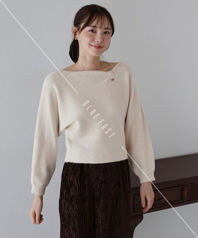 日本 BLUE EAST - 顯瘦曲線領簡潔針織長袖上衣-黑 (M)