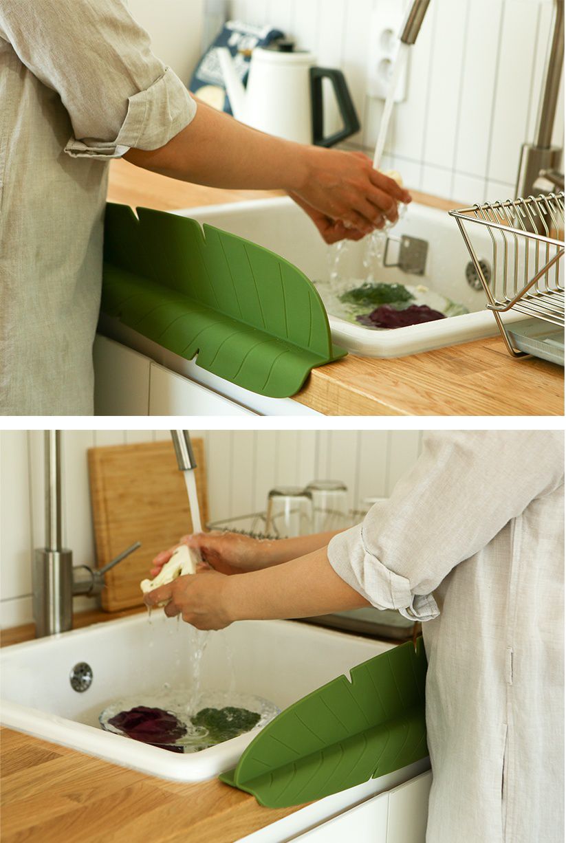 韓國 Daily Like - 矽膠吸盤擋水片-臘腸狗 (長50cm, 寬6cm, 高15.5cm)