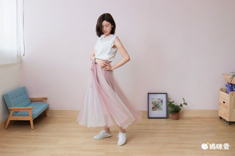 日本 BLUE EAST - 氣質蝴蝶結翻領雪紡上衣-米白