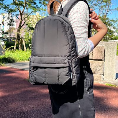 日本BEEM - JOUET 空氣感縫衍超輕後背包-黑色