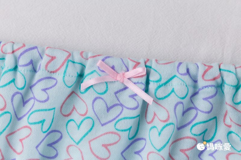 日本西松屋 - 棉混透氣女孩內褲4件組-點點蝴蝶結