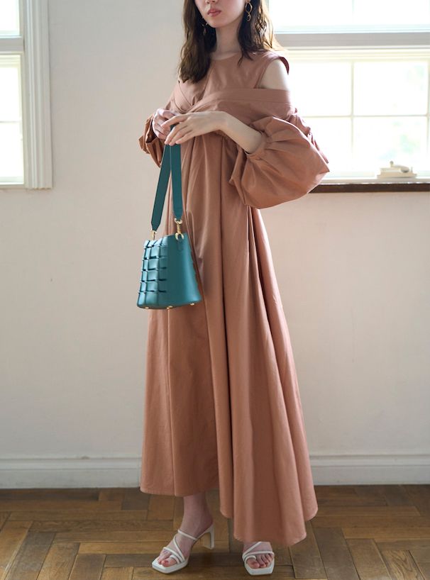 日本 GRL - 優雅質感泡泡袖背心兩件式洋裝-氣質杏