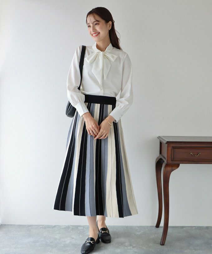 日本 BLUE EAST - [店員推薦] 撞色修身針織長裙-水藍x米杏