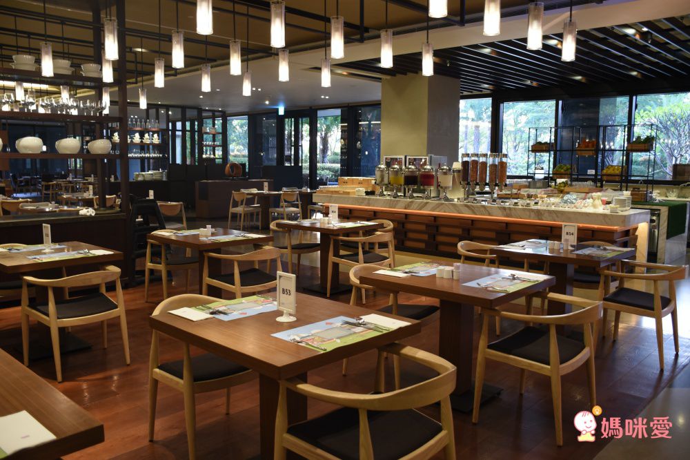 台南大員皇冠四人房2大1小$4299起 指定平日