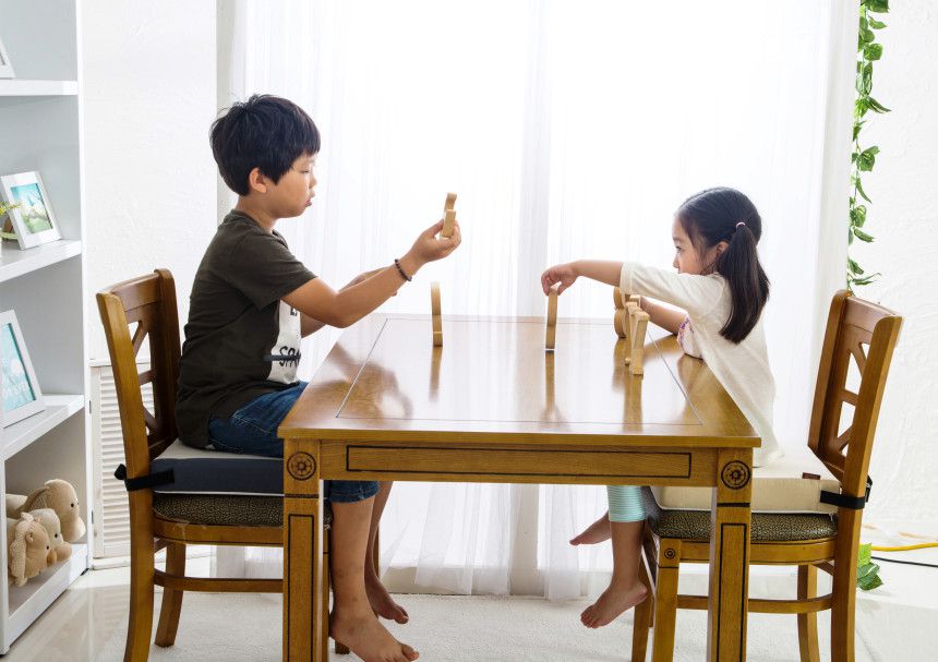 韓國 Organic Bean - 防水乳膠透氣兒童增高座墊-鯨魚家族-黃 (35x35x7cm)