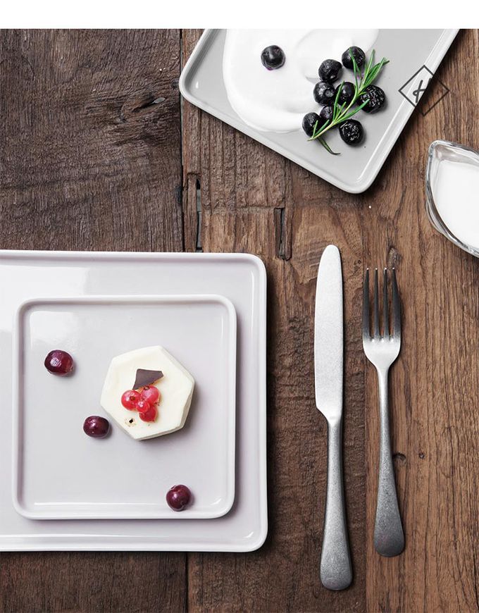 韓國 SSUEIM - LEED系列莫蘭迪陶瓷方形淺盤19cm (粉色)