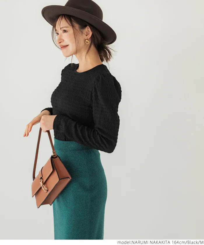 日本 COCA - 圓領泡泡抓皺薄長袖上衣-黑