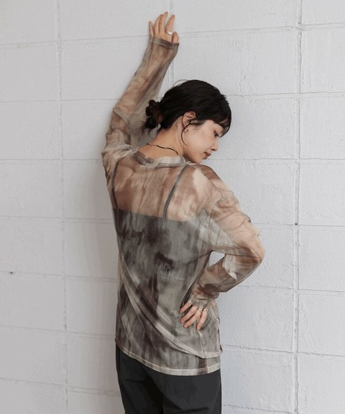 日本 Bab - 雲彩風格透膚美型長袖上衣-黑灰