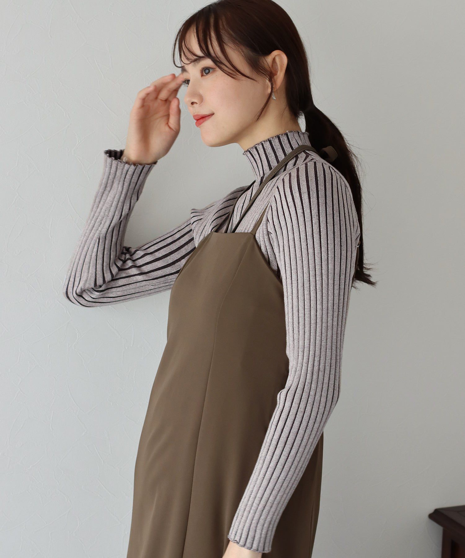 日本 BLUE EAST - 彈性百搭羅紋長袖上衣-黑