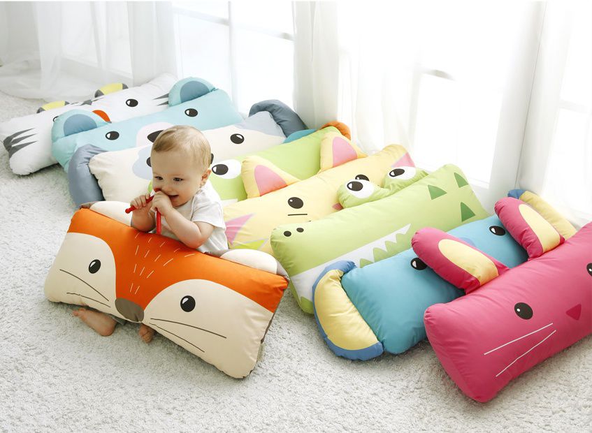 這款超細纖維動物枕頭不僅可愛，還有抗菌防蟎的功能，一直深受媽咪們的喜愛，可愛的動物造型讓寶貝們也是愛不釋手呢！不但可以當枕頭、抱枕，也能當成娃娃喔