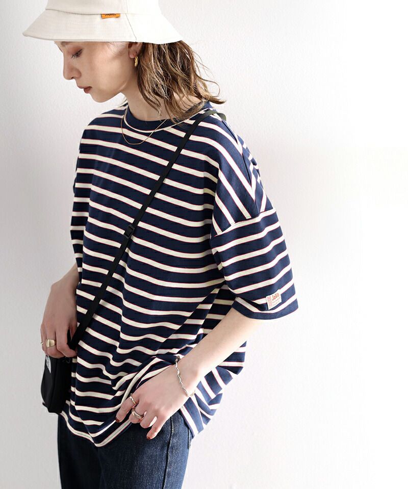 日本 Classical Elf - 圓領橫條紋落肩短袖上衣-淺卡其