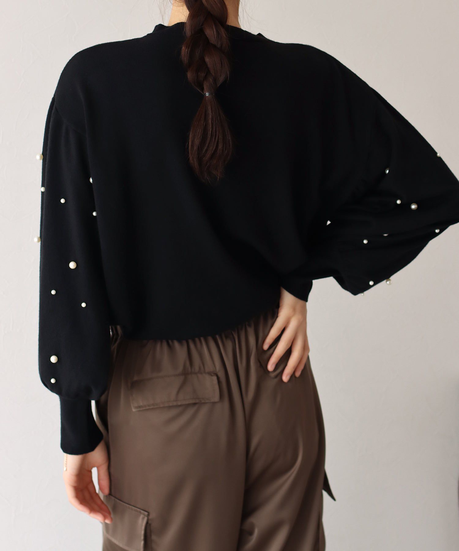 日本 BLUE EAST - 氣球袖珍珠注目針織上衣-粉紅