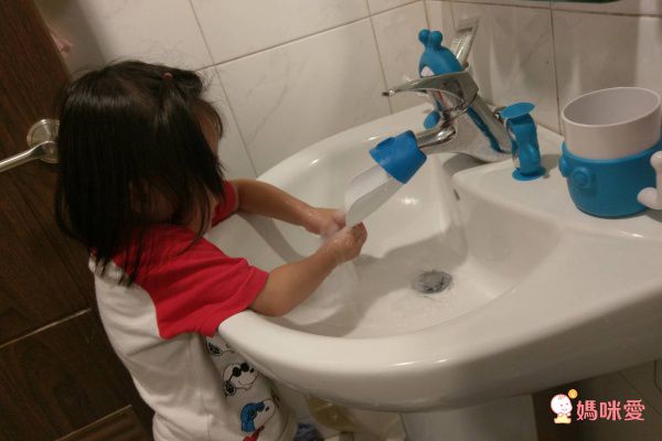 美國PRINCE LIONHEART - 幼兒專用水龍頭延伸器-綠