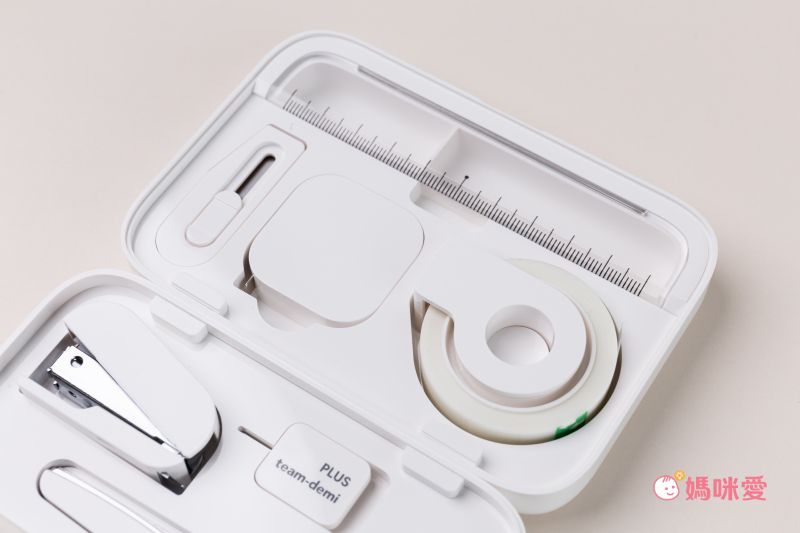 【日本 PLUS】二合一個資保護章Ｘ開箱刀