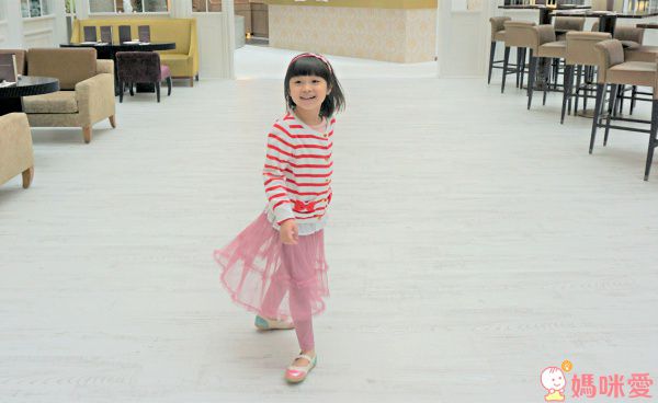 女寶最愛穿著第一名！Little moni 甜美紗裙、內搭褲