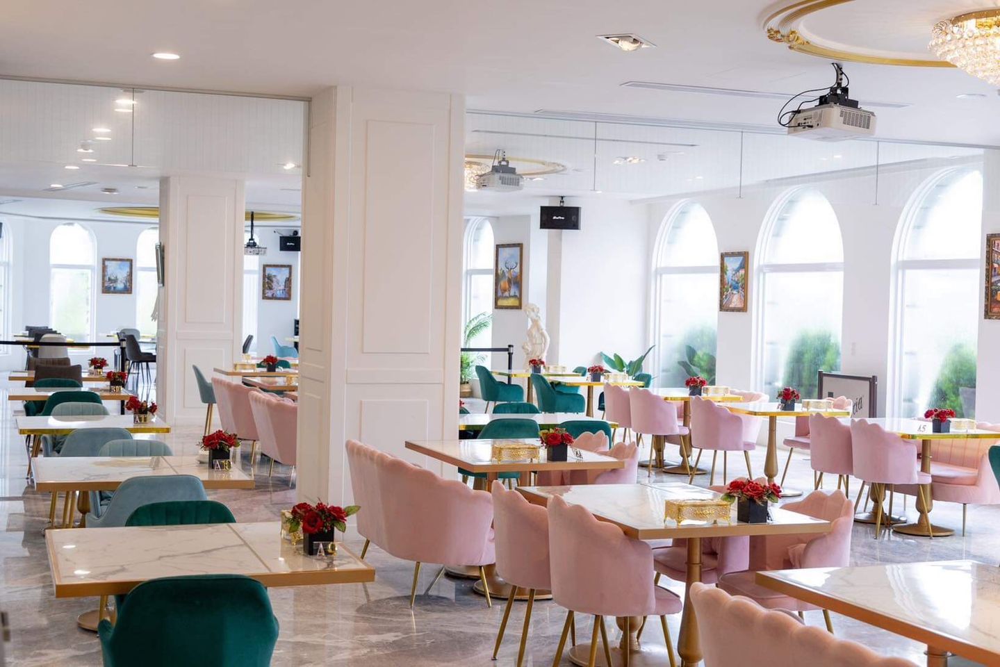 礁溪白宮渡假勝地 - 『媽咪愛特談』平日經典雙人客房一泊一食專案-有效期限至2024/12/31