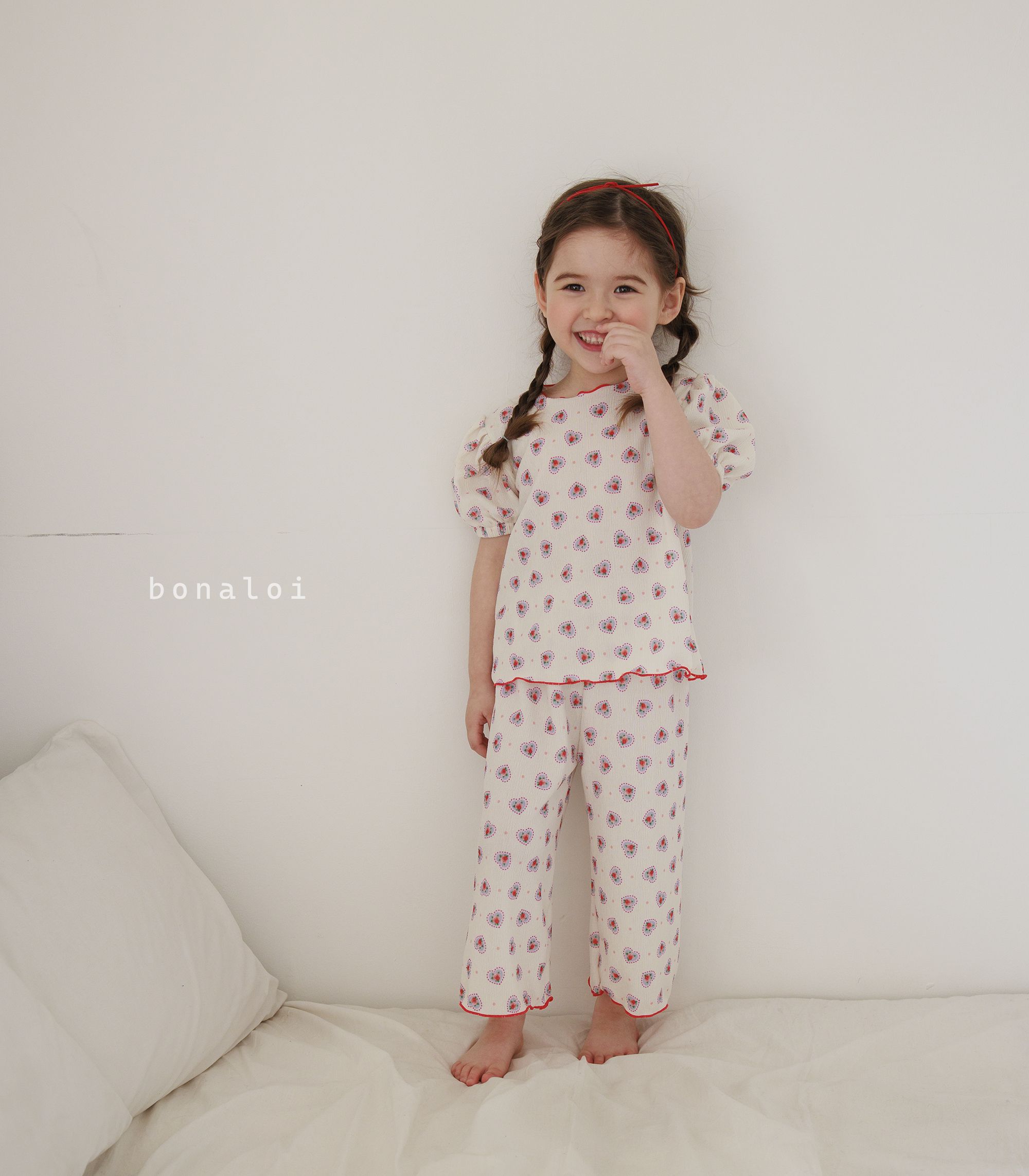 韓國 Bonaloi - 滿版愛心泡泡袖捲邊套裝-淺粉紅