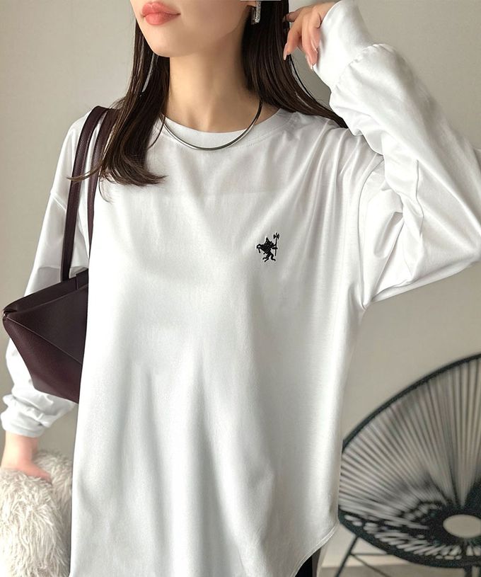 日本 Classical Elf - 休閒背扣logo刺繡寬版長袖上衣-白