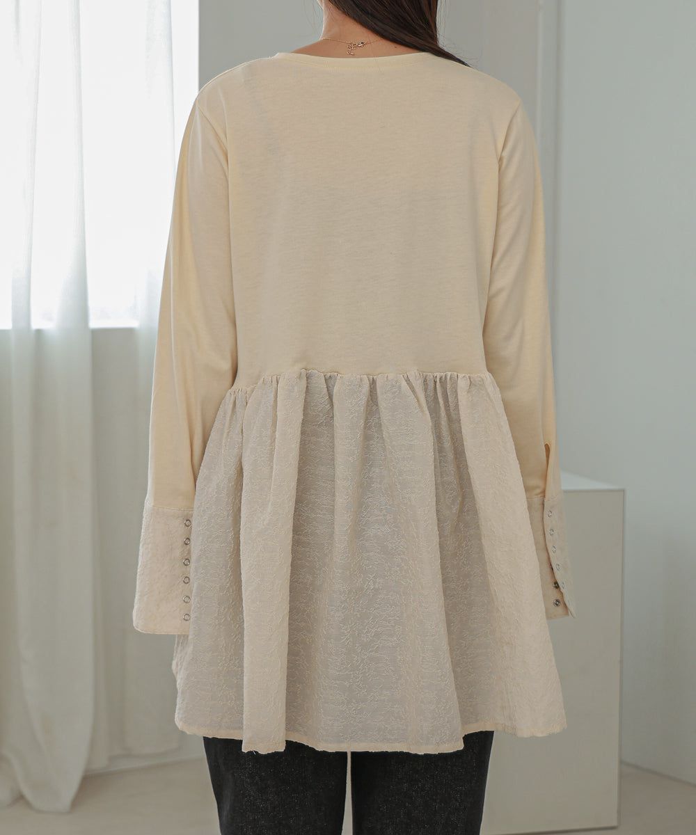 日本 Bab - 優美緹花拼接長袖上衣-水藍