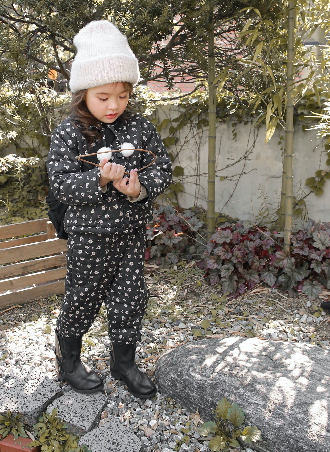 韓國 Puellaflo - （不含抽繩）可愛雛菊保暖長褲-黑