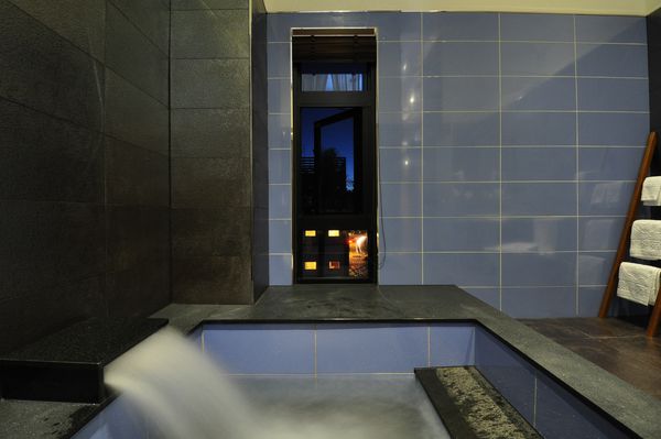 58度溫泉湯苑會館