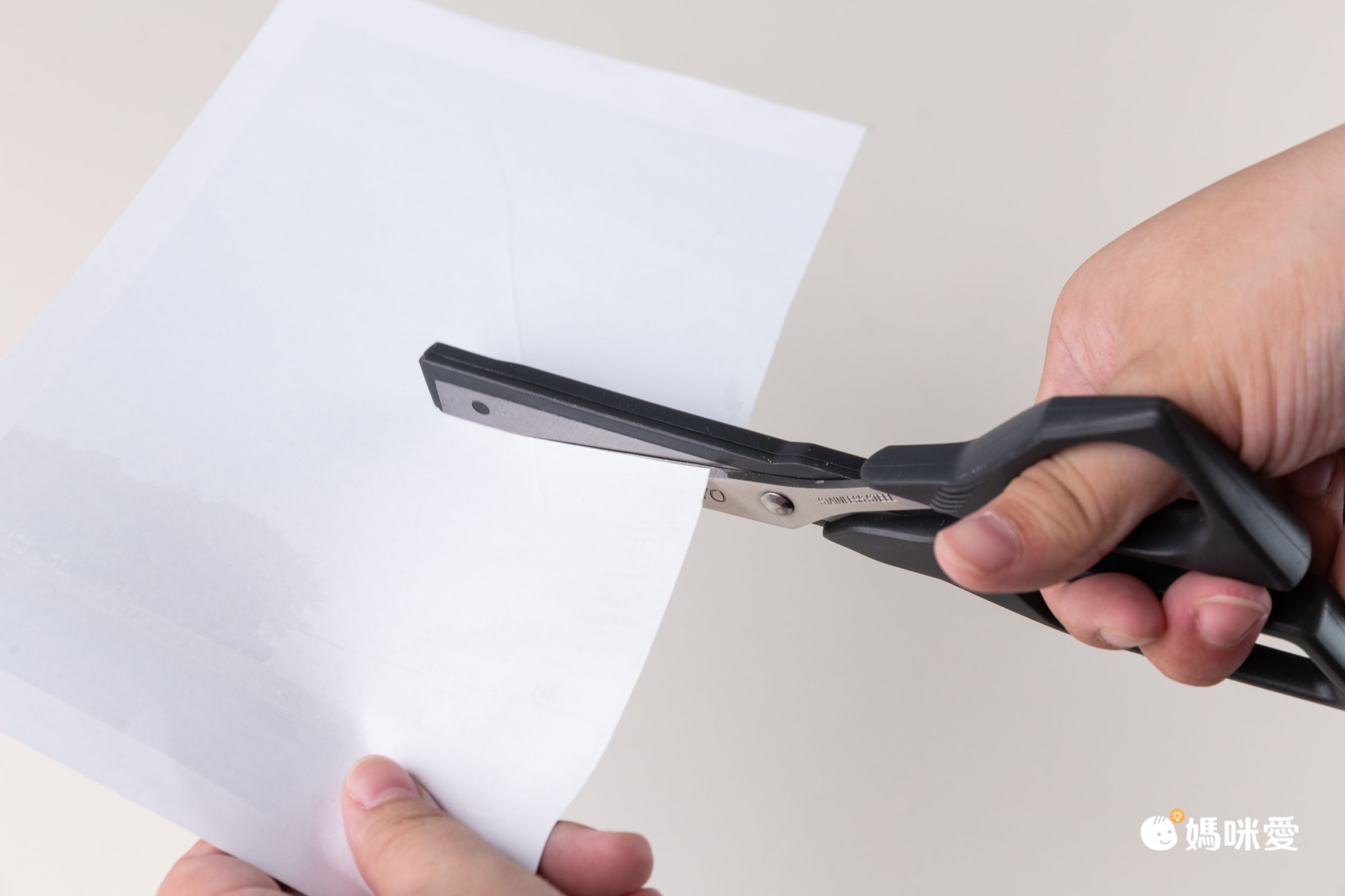 韓國代購 - DUO-CUT 開箱神器 2in1 剪剪刀/刀片-白X藍 (200mm x 70mm)