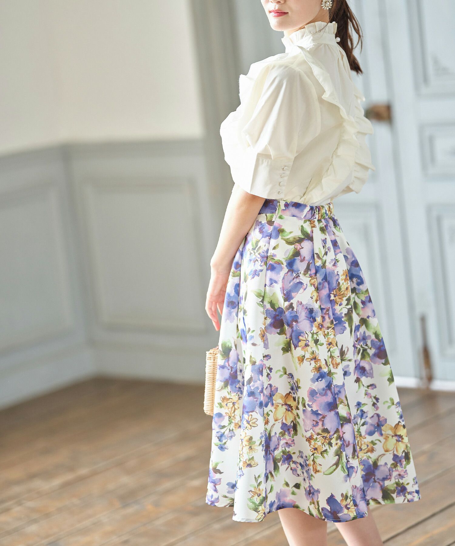 日本 tocco-closet - 水彩花朵華麗感修身傘裙-藍色系