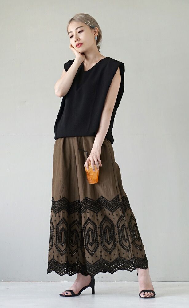 日本 zootie - 絕美剪裁V領法式袖上衣-可可