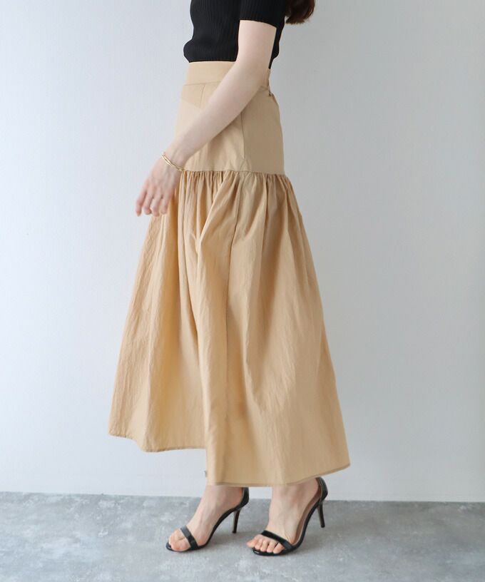 日本 BLUE EAST - 百搭顯瘦長裙-米杏
