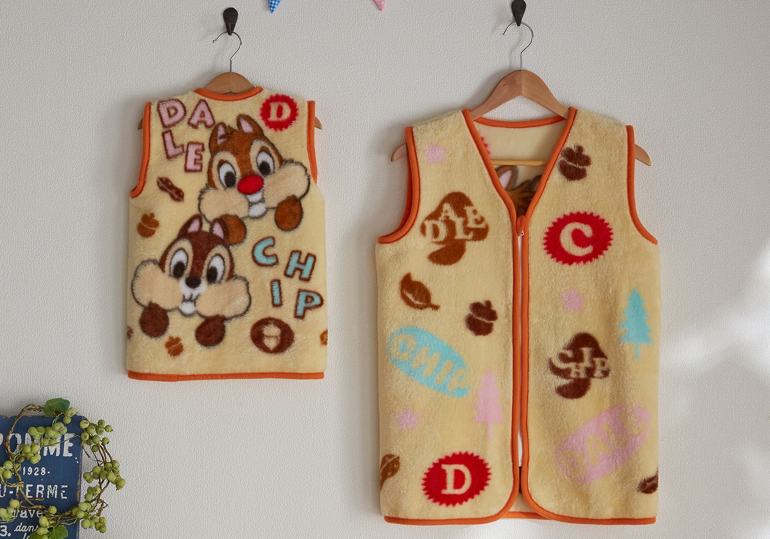 日本服飾代購 - 卡通厚刷毛保暖背心-米奇