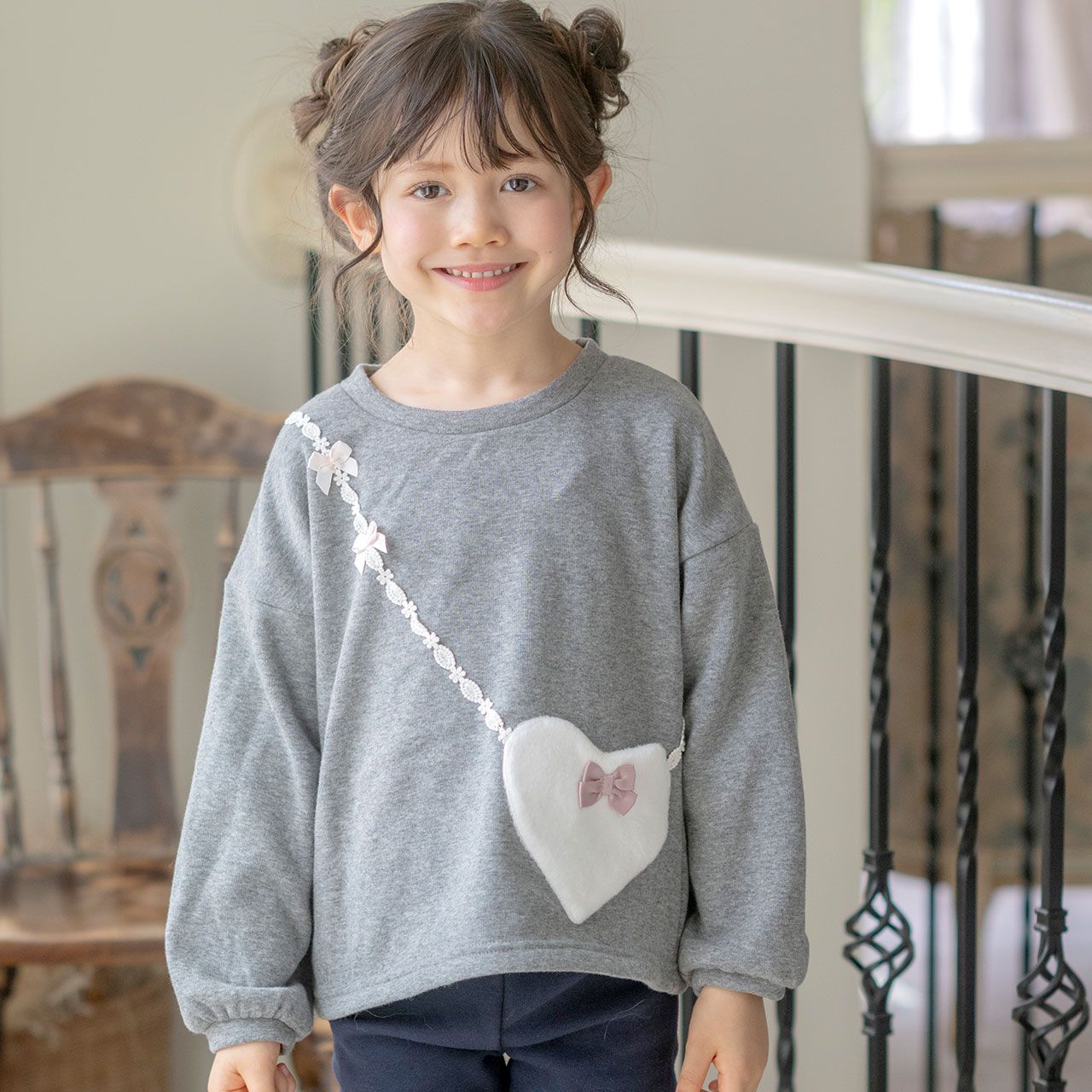 日本 Catherine Cottage - 裏毛漂亮愛心包包長袖上衣-海軍藍