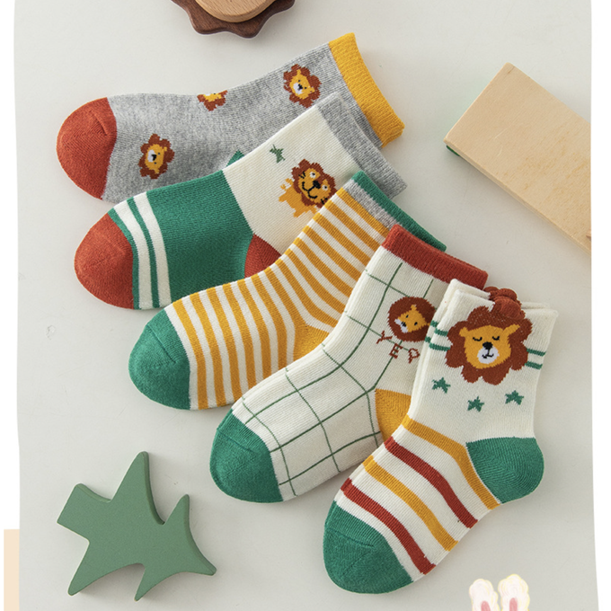 love, charlotte - 秋冬季卡通森林之王中筒棉襪-5 雙一組