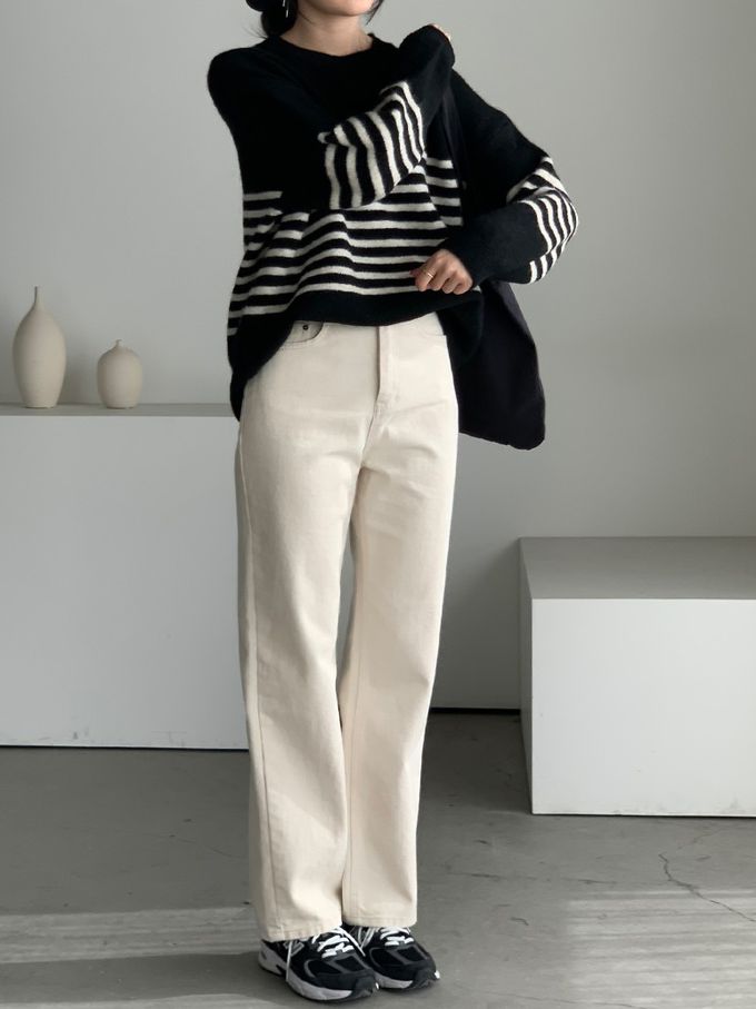 韓國女裝連線 - 條紋點綴寬鬆版型針織上衣-黑 (FREE)