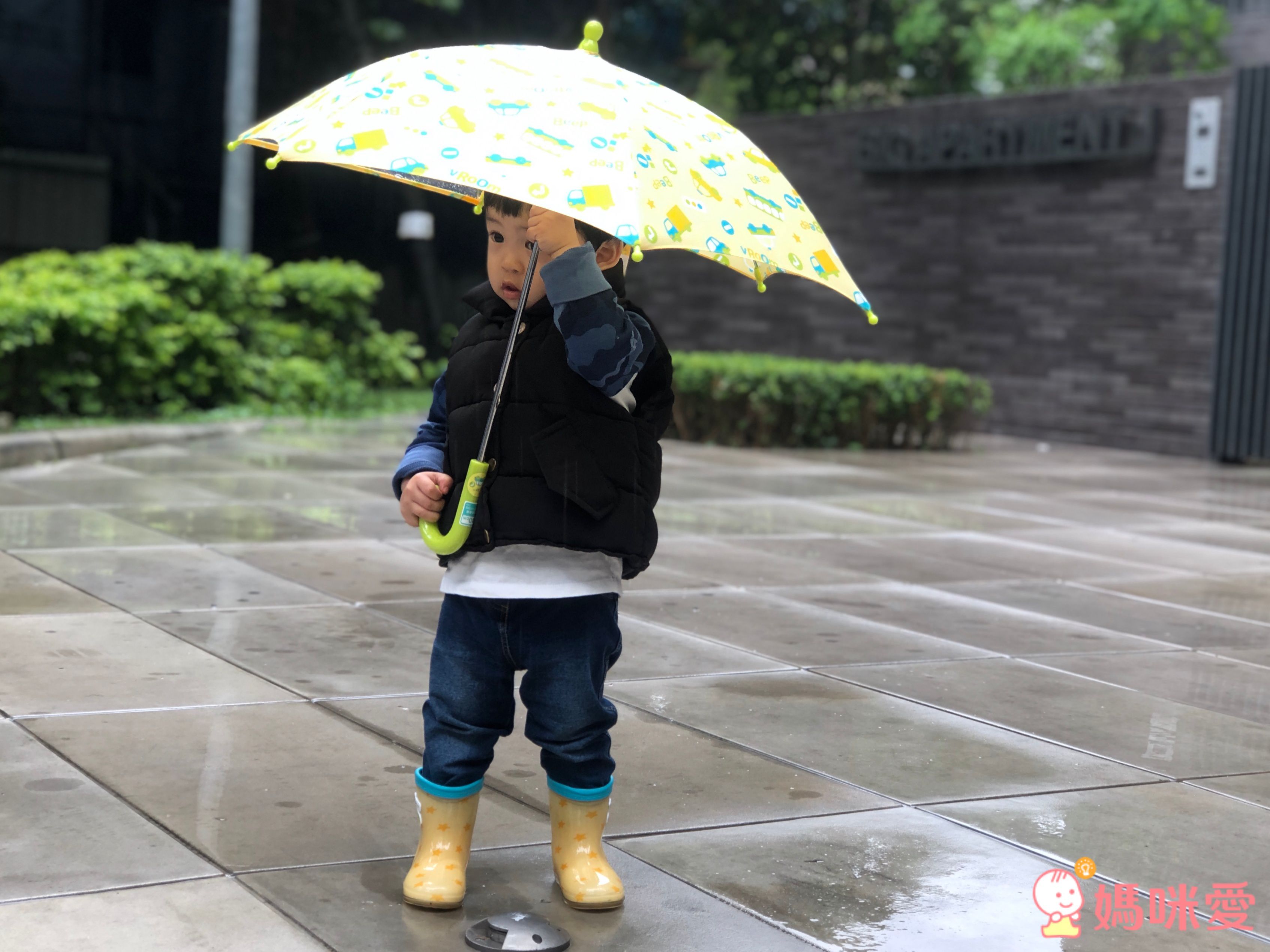 akachan honpo - 雨鞋-汽車-藍色