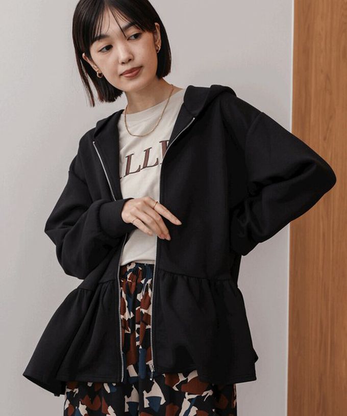 日本 Bab - 可愛荷葉下擺連帽運動風外套-淺灰