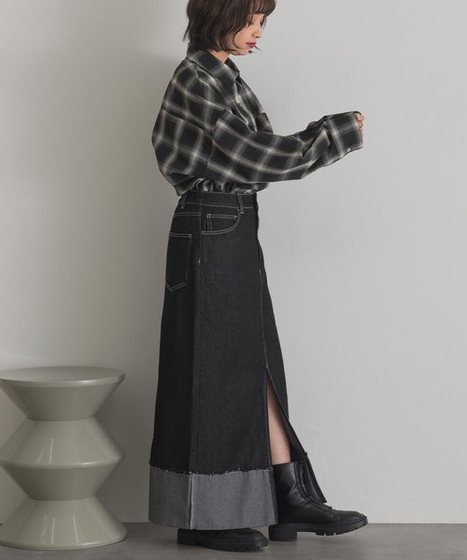 日本 ELENCARE DUE - 10oz抽鬚摺邊俐落前開叉牛仔長裙-海軍藍