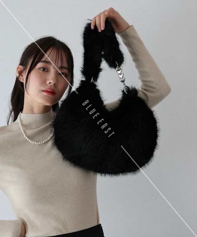 日本 BLUE EAST - 心型鏈條夢幻毛絨手提包-咖啡