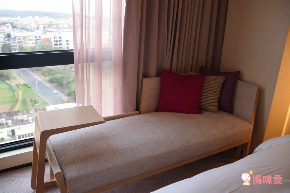 台南大員皇冠四人房2大1小$4299起 指定平日