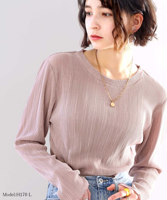 日本 Classical Elf - 圓領細坑條光澤感薄長袖上衣-摩卡