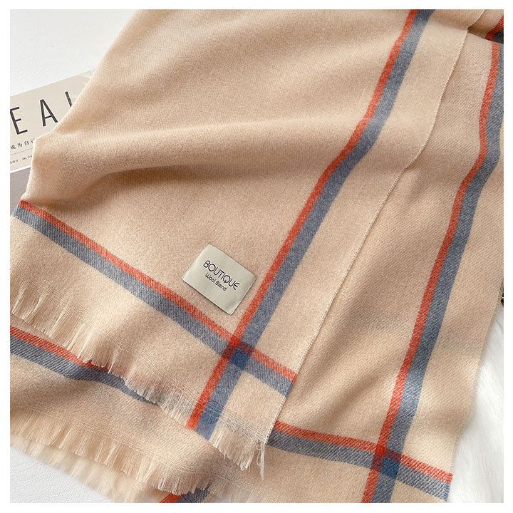 編媽精選 - 柔暖羊毛混棉細針織圍巾-漸層黑白 (208x73cm)