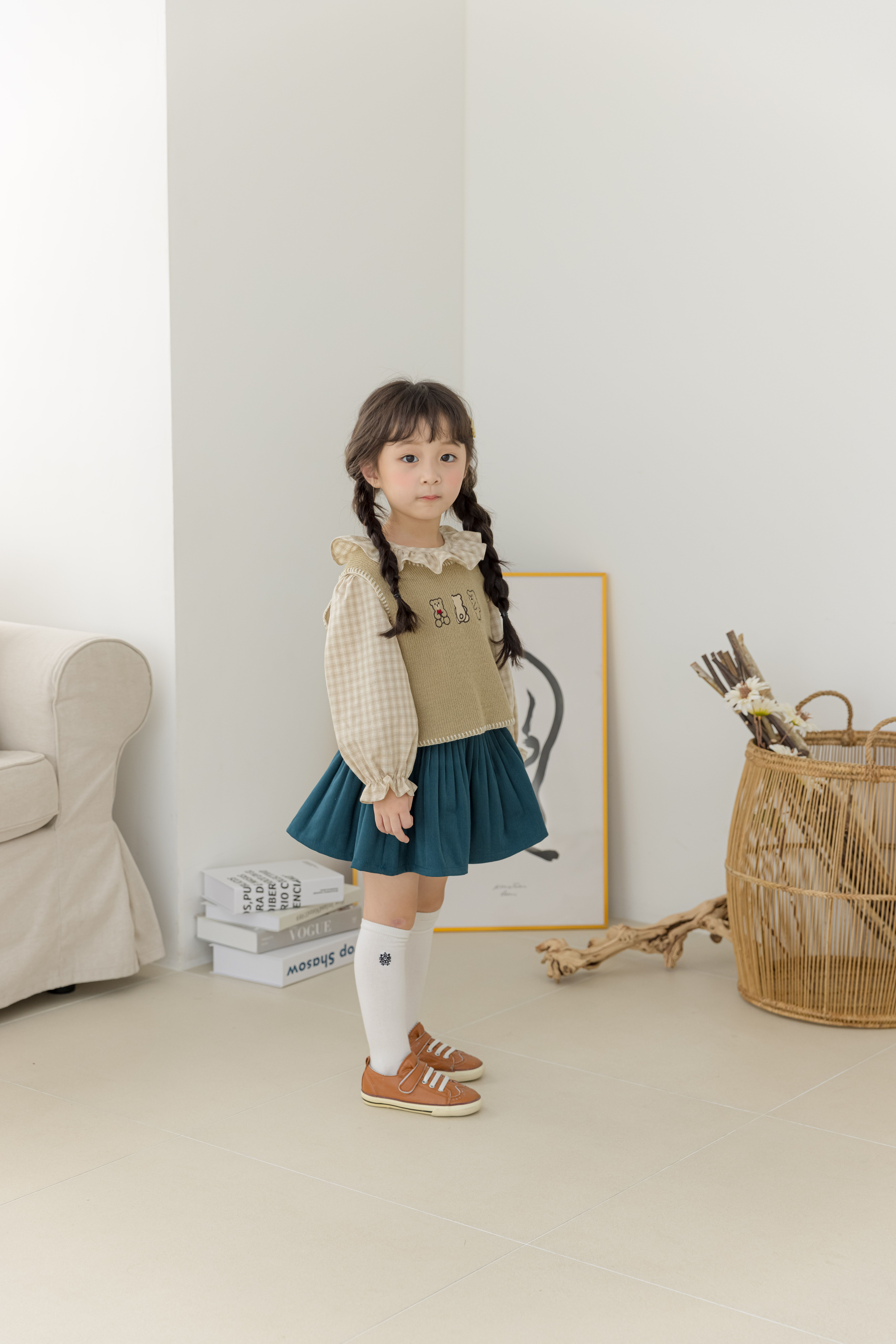 韓國 Orange Mom - 荷葉領格子泡泡袖上衣-淡綠